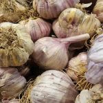 Rostoya sarımsak ne zaman eklenmeli: Tadının acı mı yoksa lezzetini mi ortaya çıkaracağına karar veren an rostoya-sarimsak-ne-zaman-eklenmeli-tadinin-aci-mi-yoksa-lezzetini.jpg